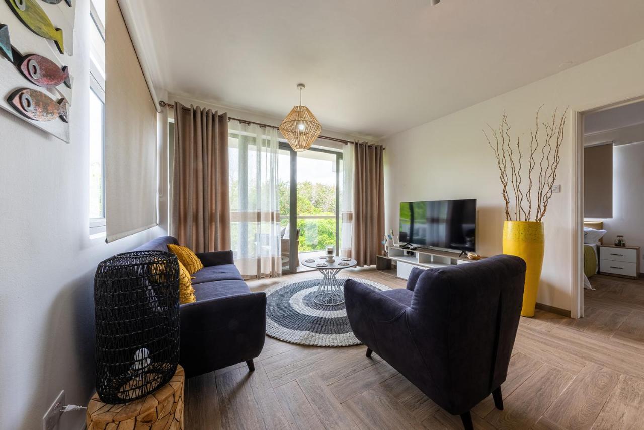 373 Wolmar Cosy And Modern Apartment- 200 Metres From The Beach And Supermarkets And Just Next To Domaine De Wolmar With Views Of Deers And Green Natural Park Flic-en-Flacq Buitenkant foto