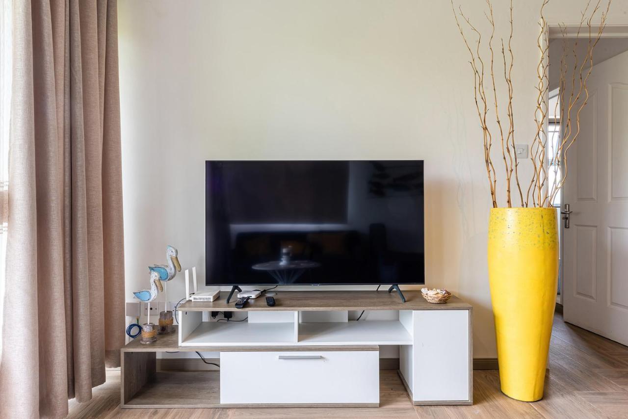 373 Wolmar Cosy And Modern Apartment- 200 Metres From The Beach And Supermarkets And Just Next To Domaine De Wolmar With Views Of Deers And Green Natural Park Flic-en-Flacq Buitenkant foto